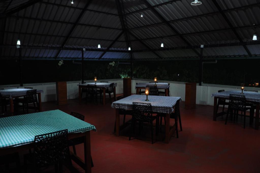 Cosy Regency Bed & Breakfast Alappuzha Exterior photo