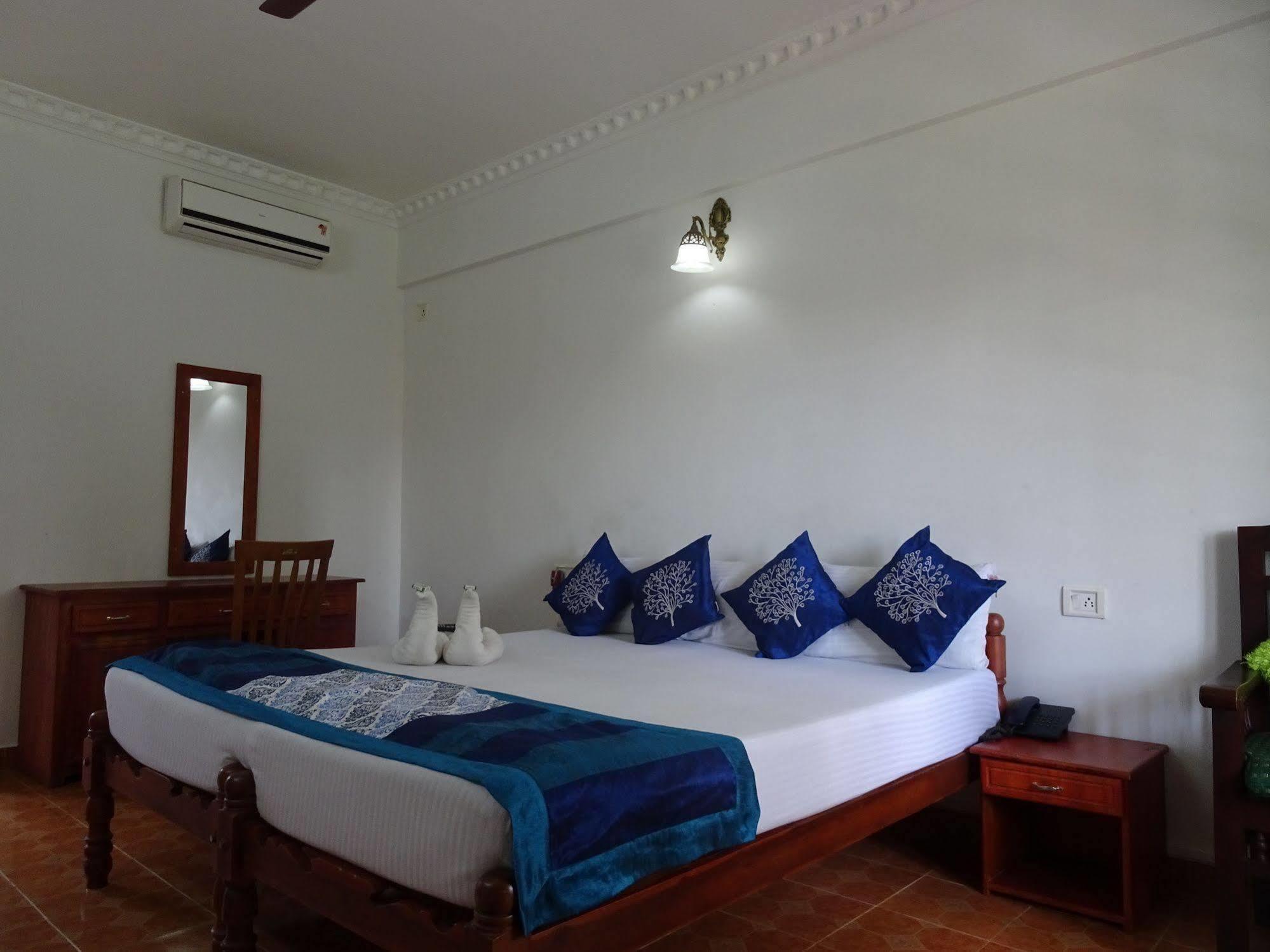Cosy Regency Bed & Breakfast Alappuzha Exterior photo