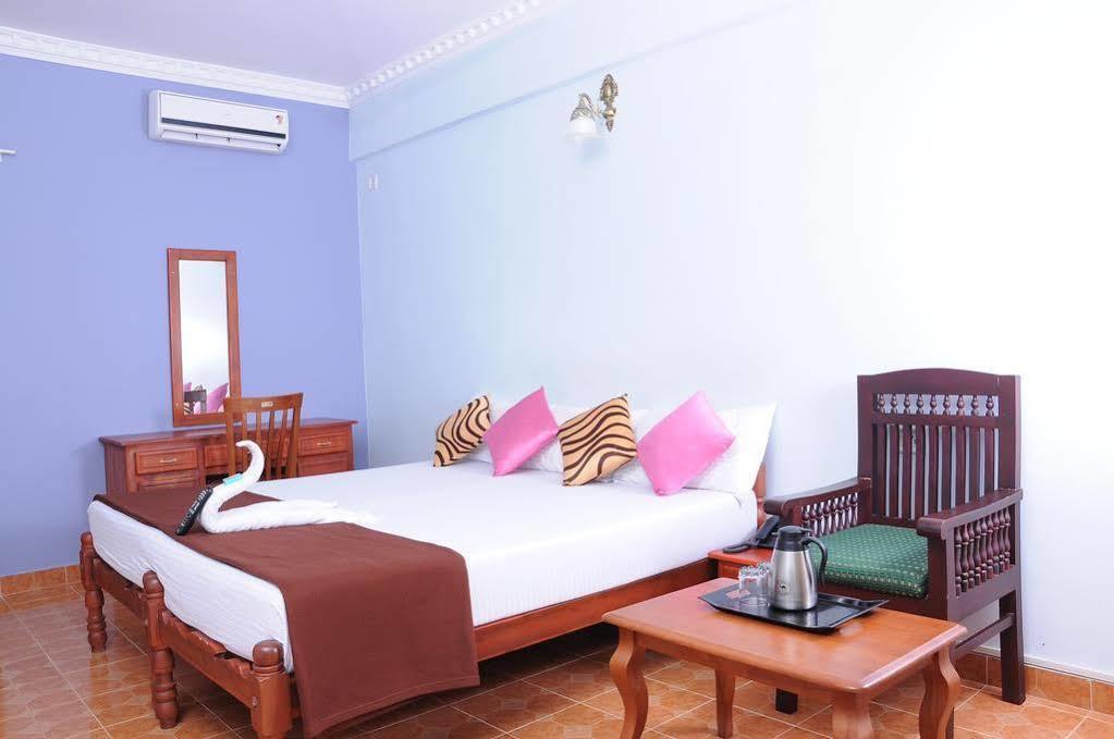 Cosy Regency Bed & Breakfast Alappuzha Exterior photo