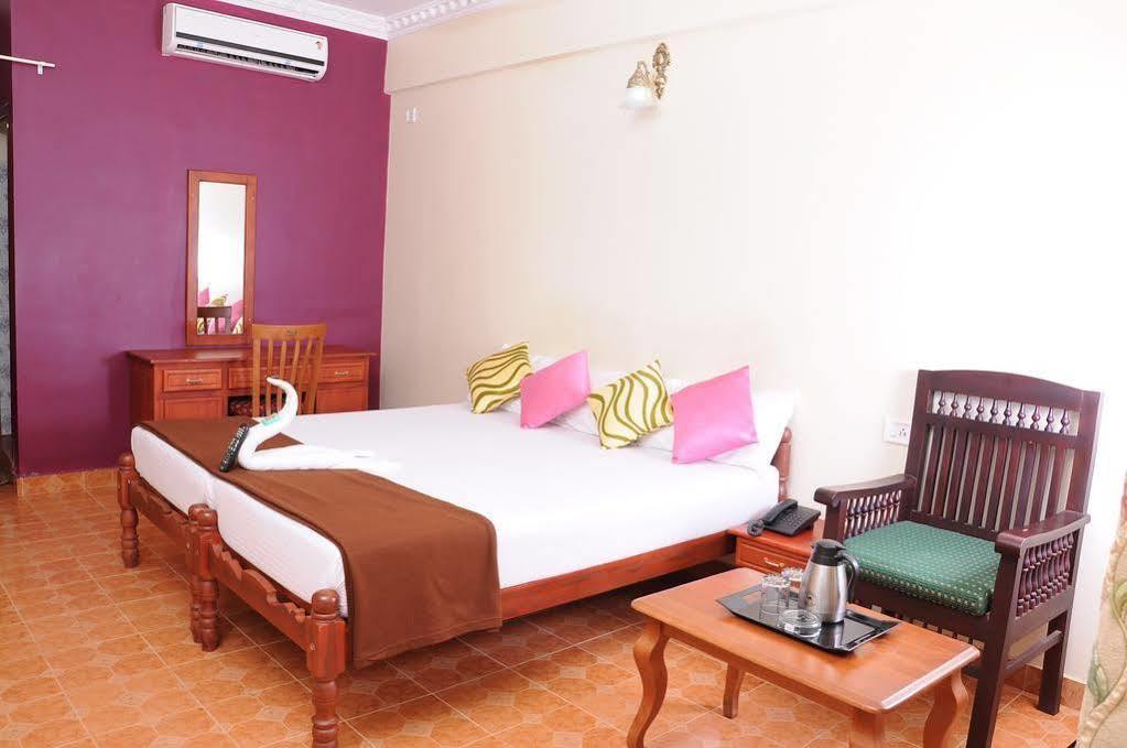 Cosy Regency Bed & Breakfast Alappuzha Exterior photo
