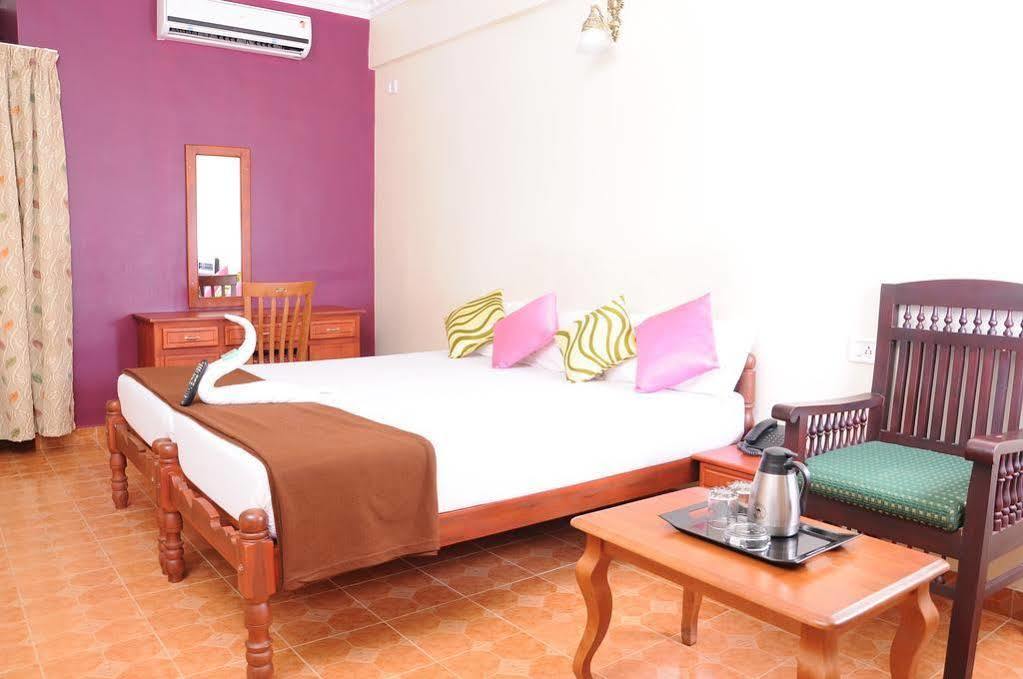Cosy Regency Bed & Breakfast Alappuzha Exterior photo